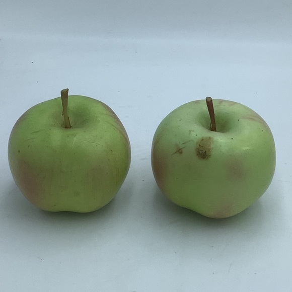 Eleven Assorted Faux Fruits - Picture 12 of 16